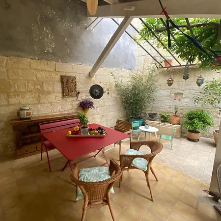 Charmante Maison De Village Avec Patio Fourques 10 Minutes A Pied D'arles *